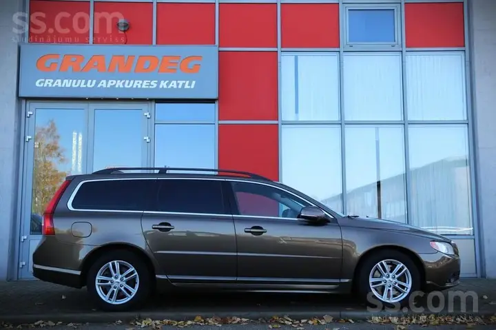 Volvo V70 2013 photo 3