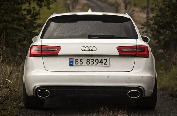 Audi A6 2012 photo 2