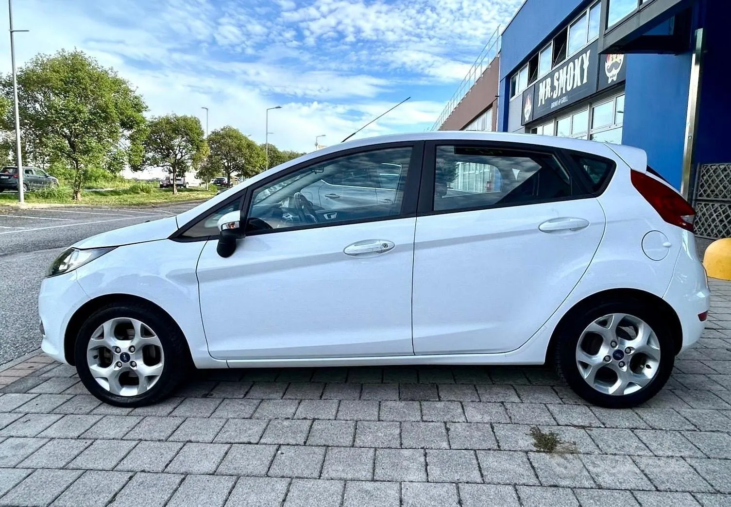 Ford Fiesta 2012 photo 4