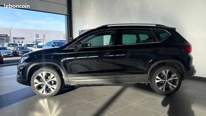 Seat Ateca 2023 photo 2