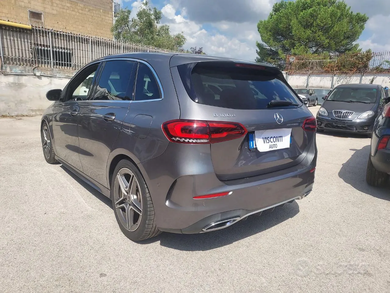 Mercedes-Benz B 180 2019 photo 2