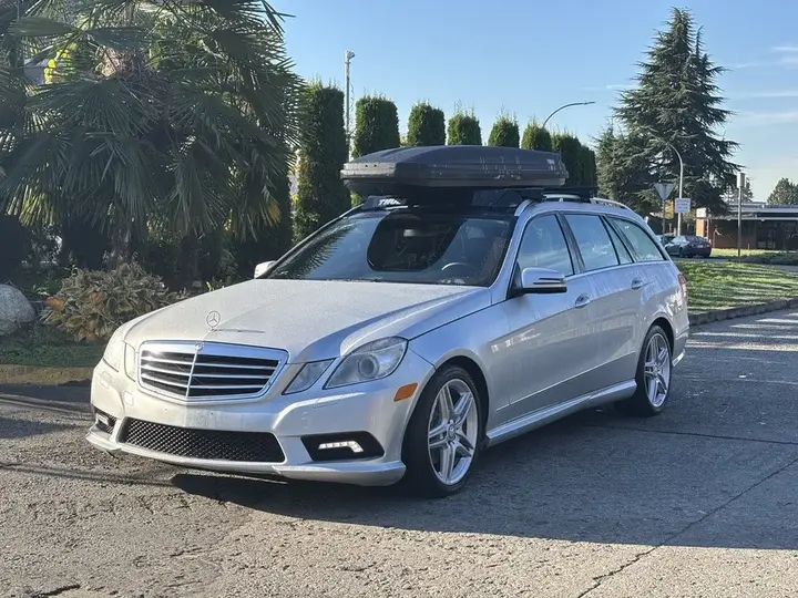 Mercedes-Benz E-Class 2011 photo 4