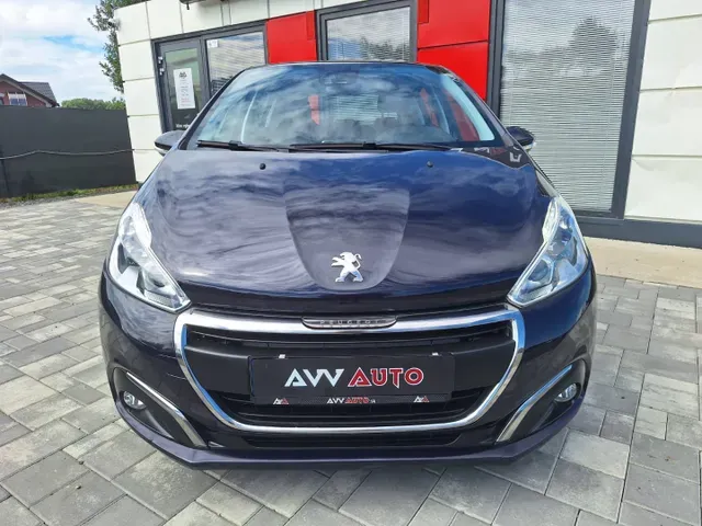 Peugeot 208 2018 photo 2