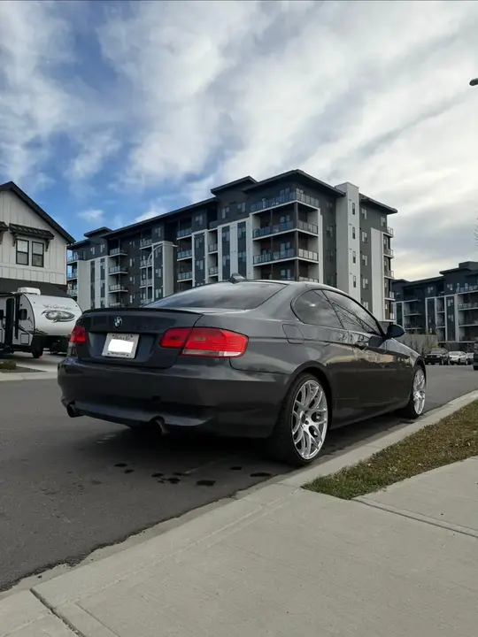 BMW 335Xi 2008 photo 2