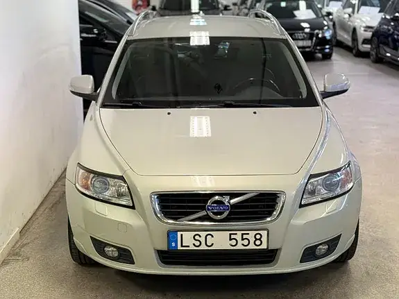 Volvo V50 2012 photo 4