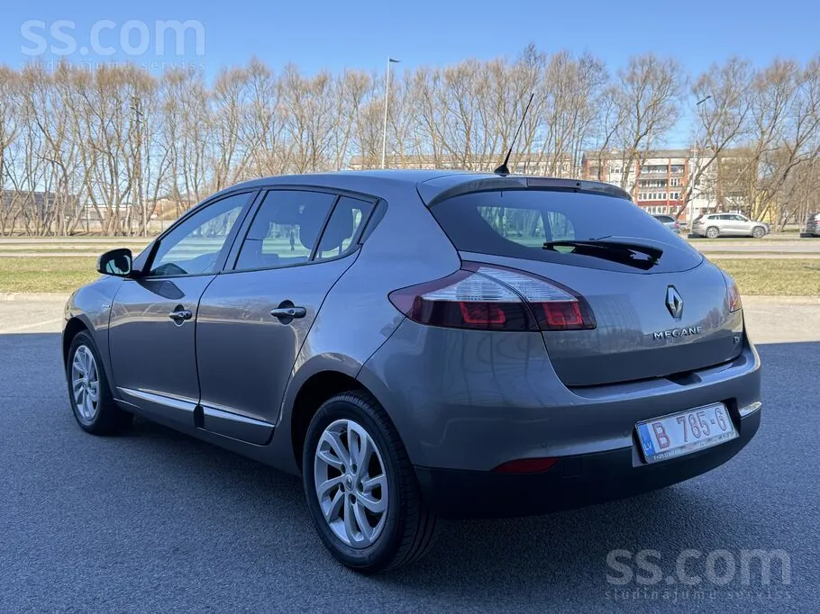 Renault Megane 2014 photo 2