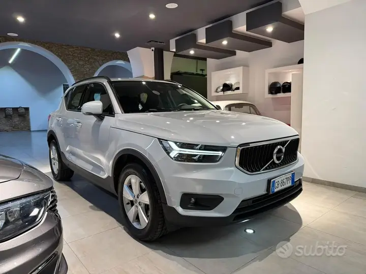 Volvo Xc40 2020 photo 2
