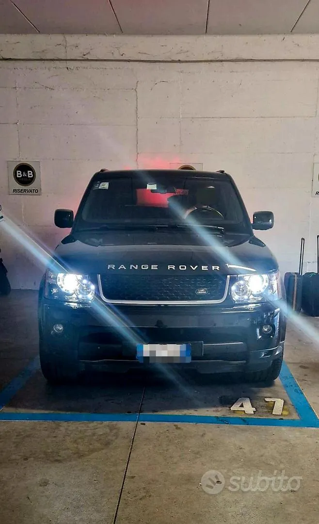 Land Rover Range Rover Sport 2012 photo 2