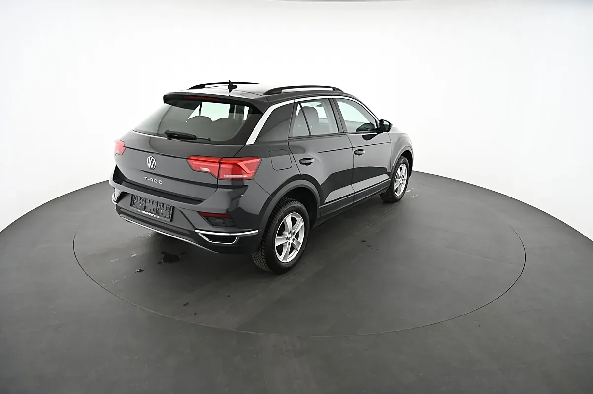 Volkswagen T-Roc 2021 photo 2