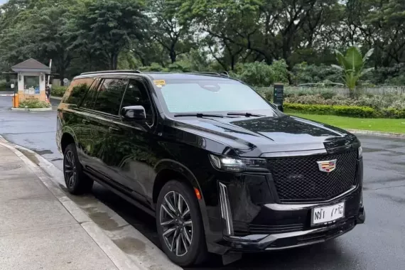 Cadillac Escalade Esv 2023 photo 3