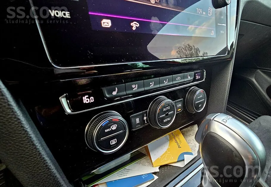 Volkswagen Passat 2020 photo 5
