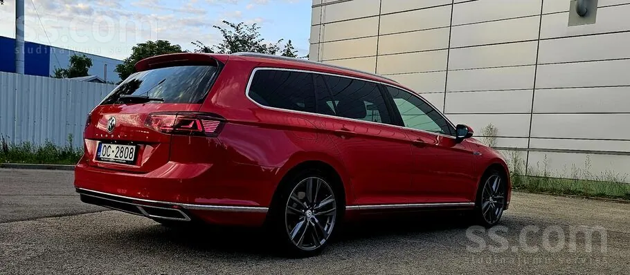 Volkswagen Passat 2020 photo 2
