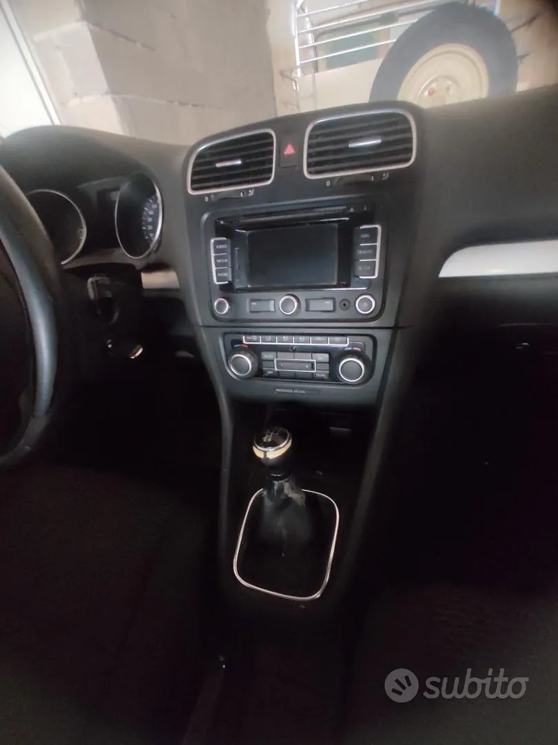 Volkswagen Golf 2009 photo 3