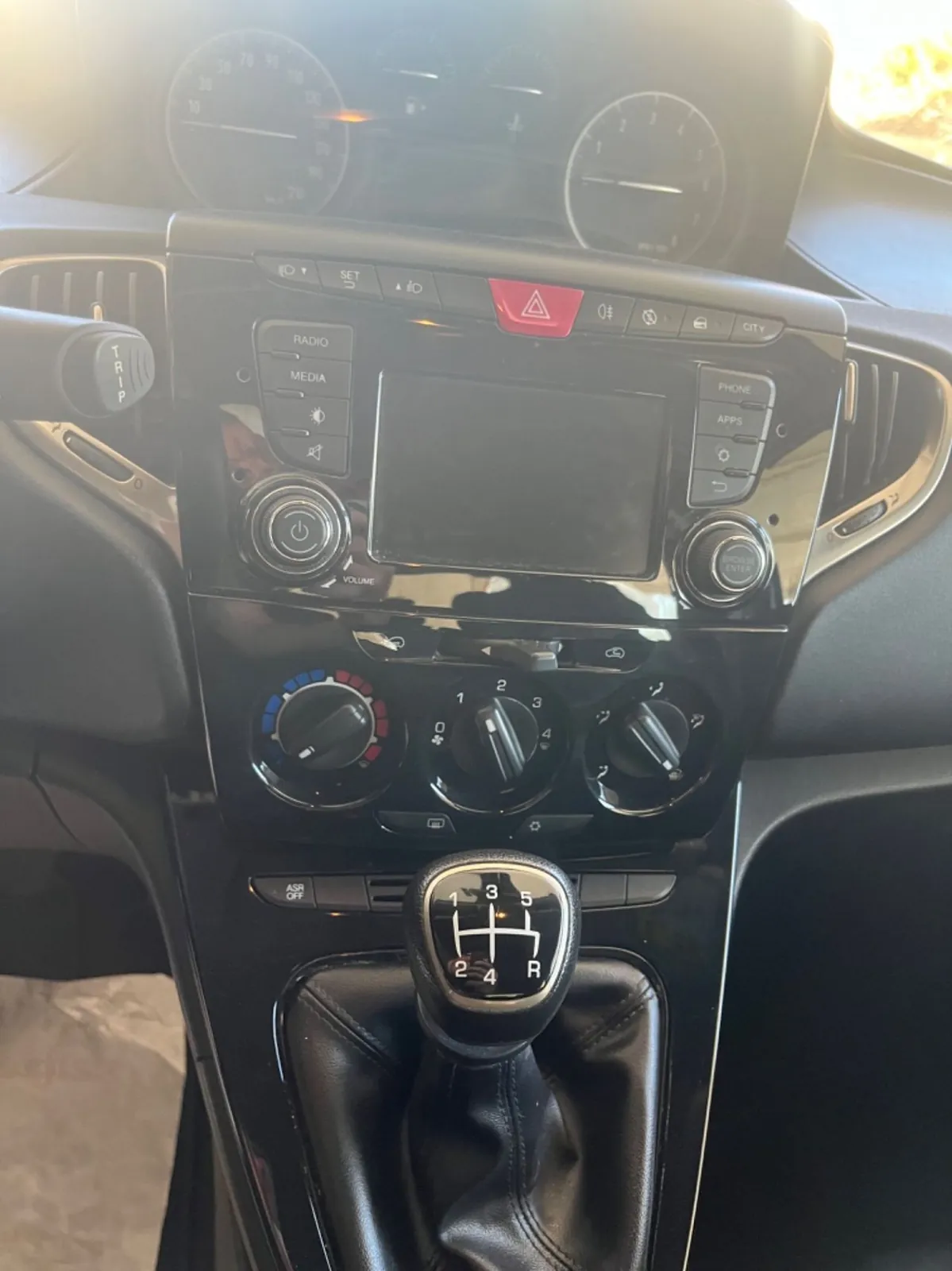 Lancia Ypsilon 2019 photo 3