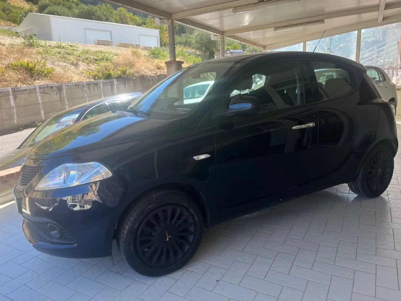 Lancia Ypsilon