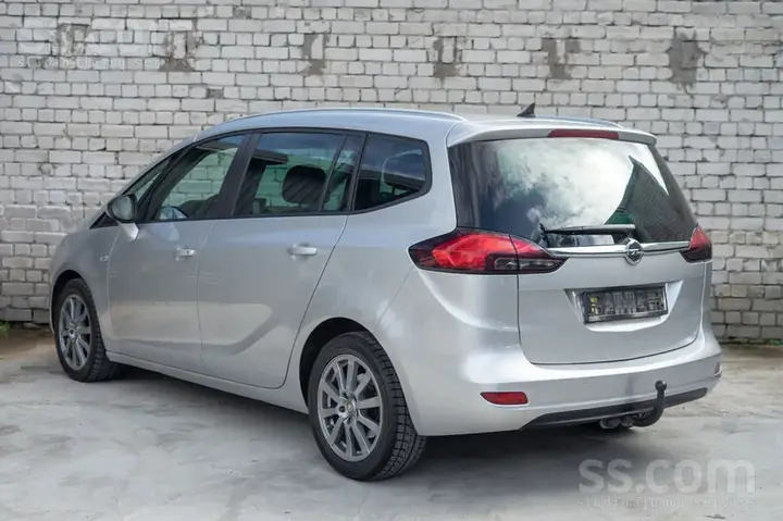 Opel Zafira 2012 photo 4