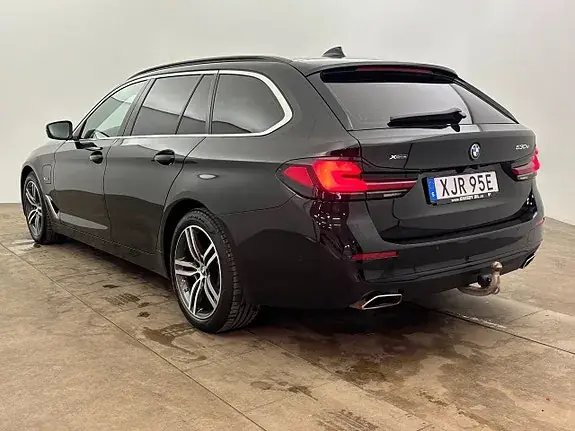 BMW 530E 2023 photo 4