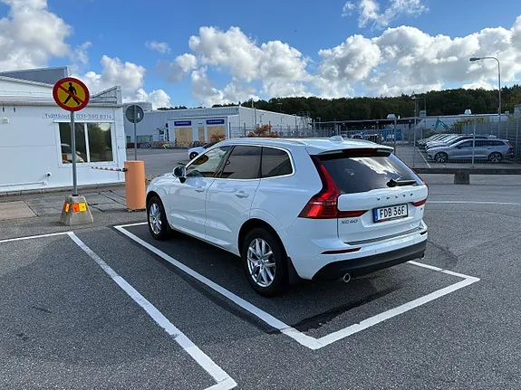 Volvo Xc60 2021 photo 2