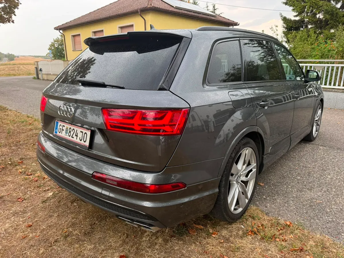 Audi Q7 2016 photo 3