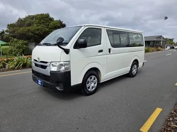Toyota Hiace 2020 photo 4