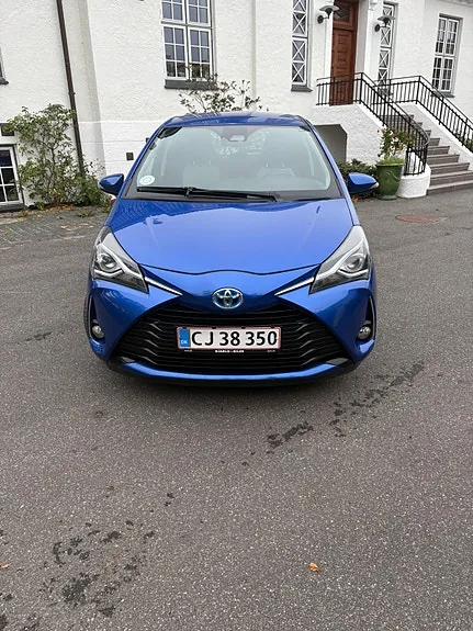 Toyota Yaris 2019 photo 2