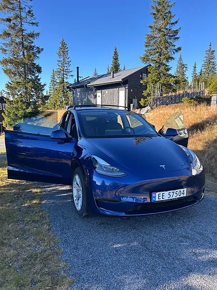 Tesla Model Y 2022 photo 4