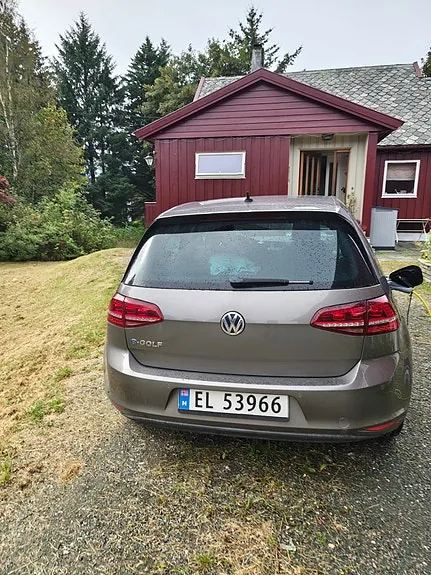 Volkswagen E-Golf 2015 photo 3
