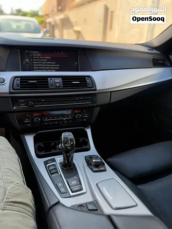 BMW 5 Series 2016 photo 3