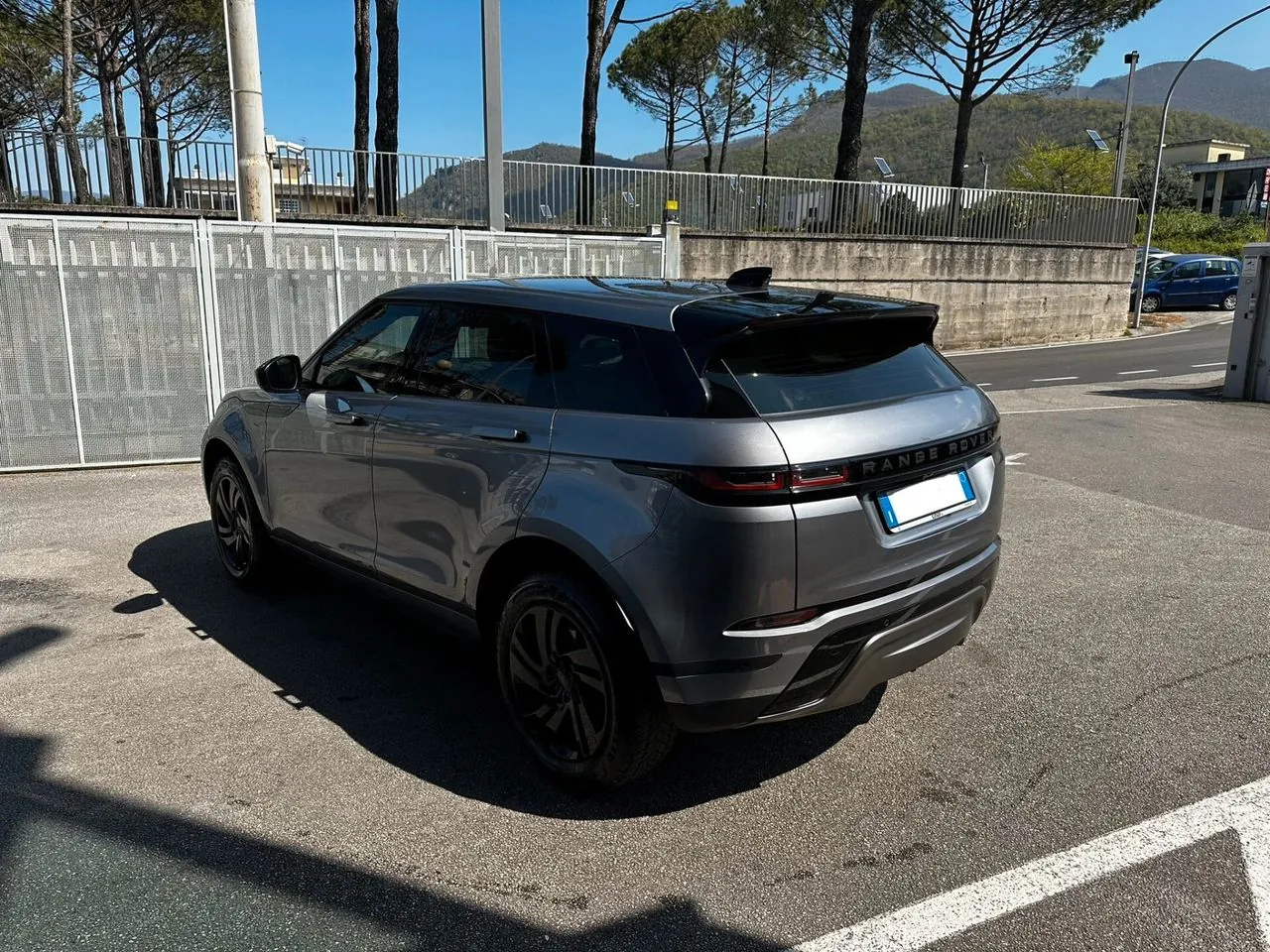 Land Rover Range Rover Evoque 2021 photo 3