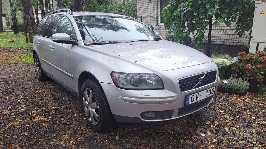 Volvo V50 2006 photo 2