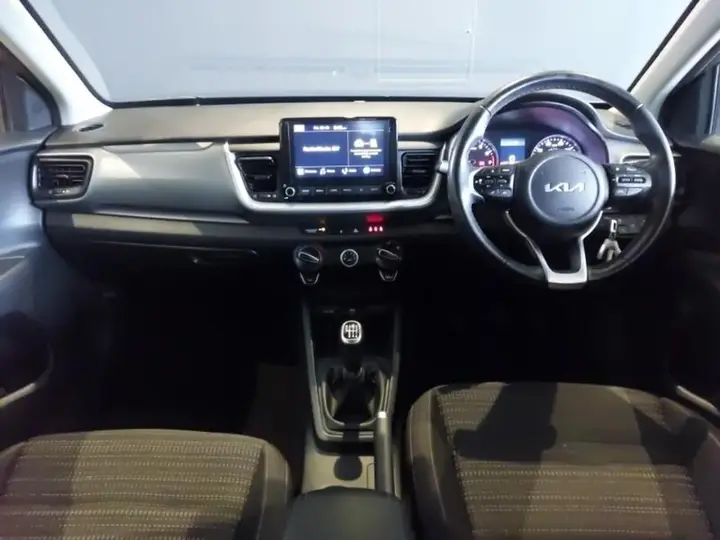 Kia Stonic 2023 photo 3