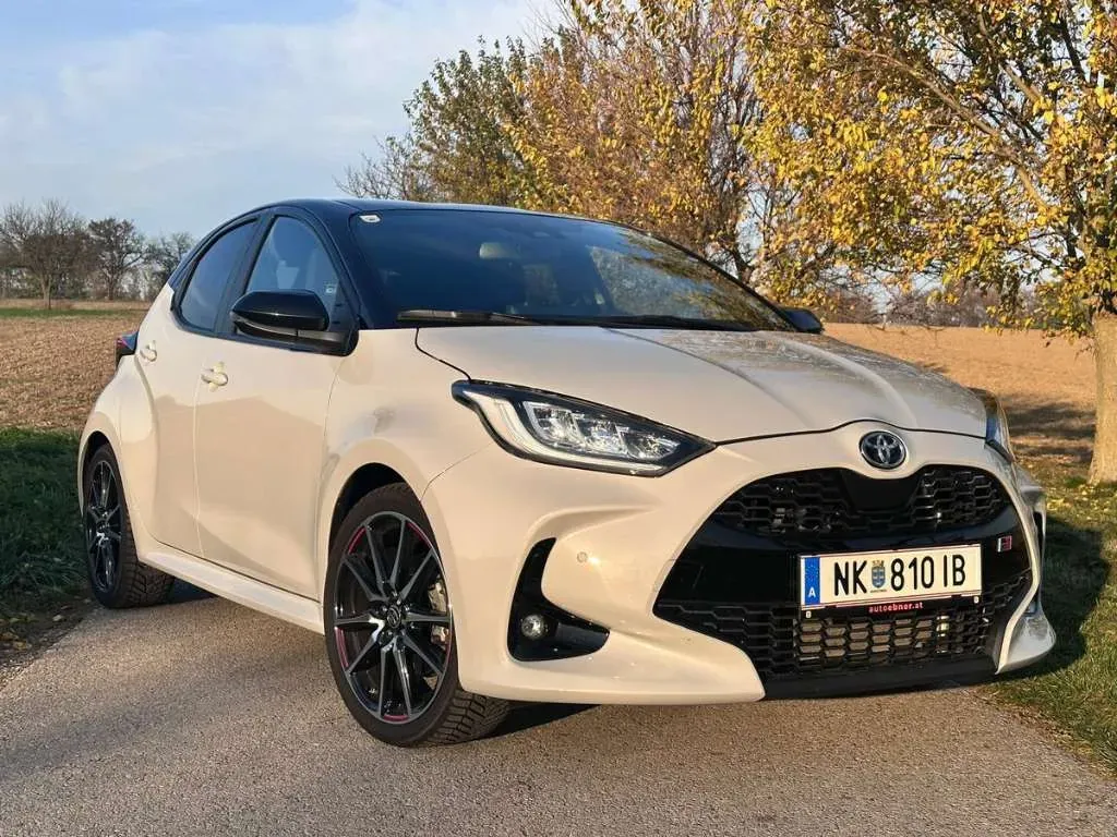 Toyota Yaris 2022 photo 3