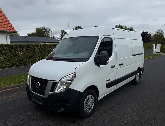 Nissan Nv400
