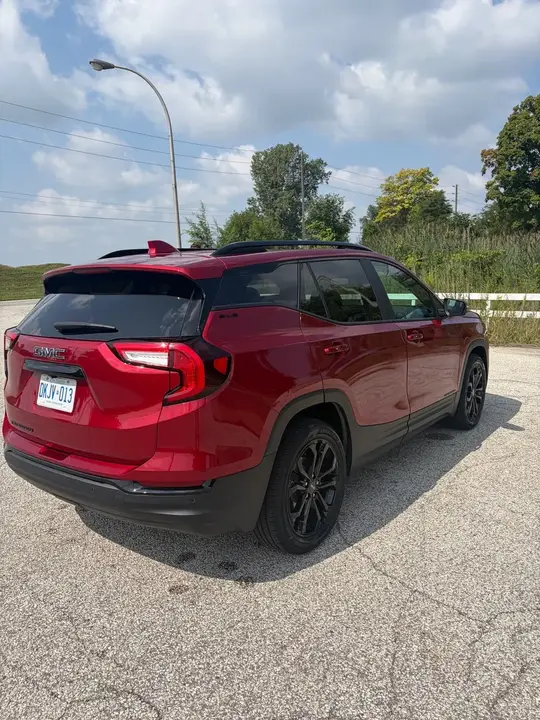 GMC Terrain 2022 photo 2