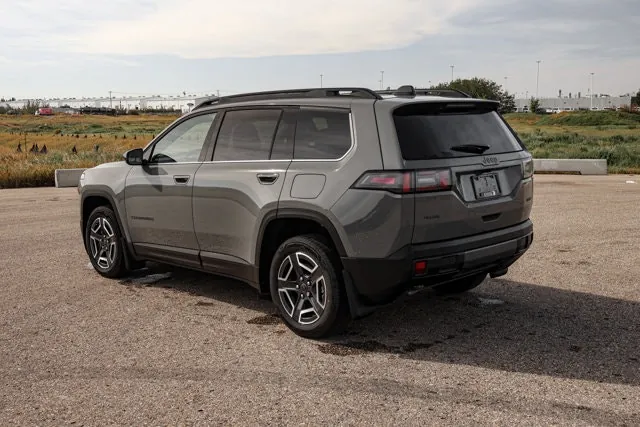 Jeep Cherokee 2026 photo 2