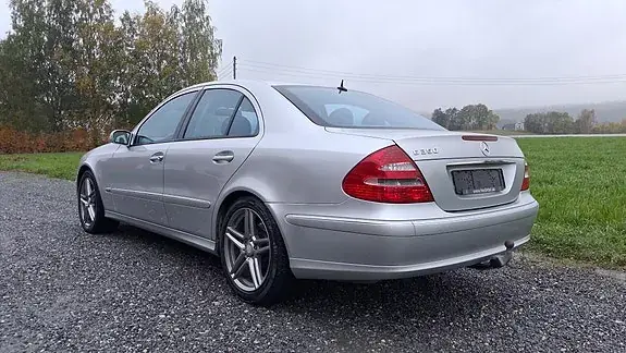 Mercedes-Benz E350 2005 photo 4