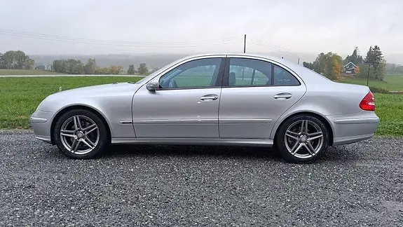 Mercedes-Benz E350 2005 photo 3