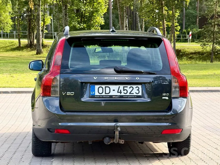 Volvo V50 2010 photo 4