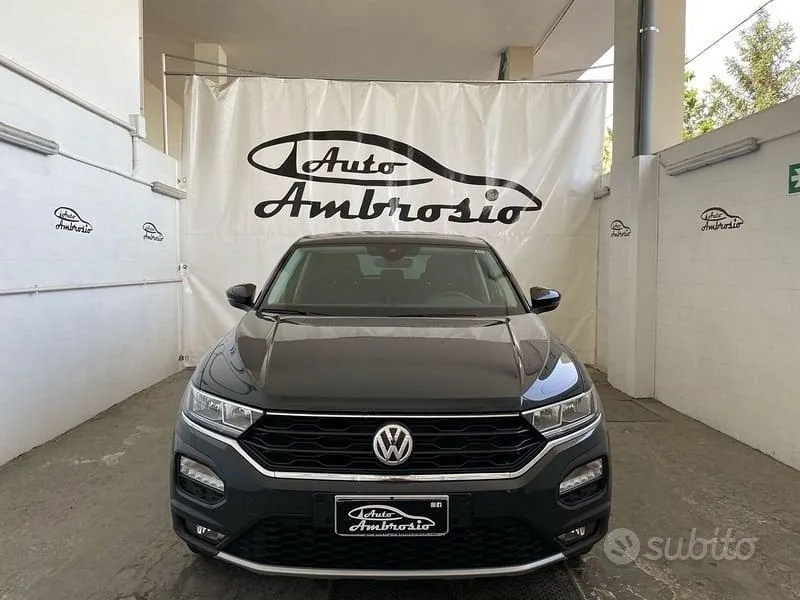 Volkswagen T-Roc 2019 photo 2