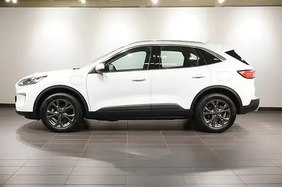 Ford Kuga 2022 photo 2