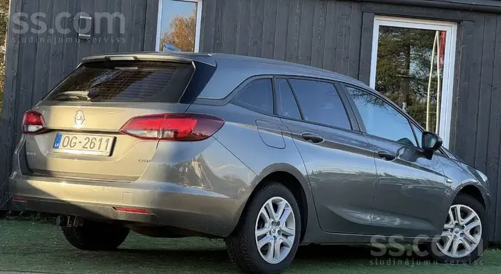 Opel Astra 2017 photo 4