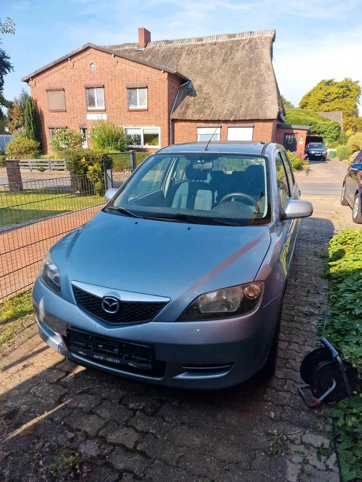 Mazda 2