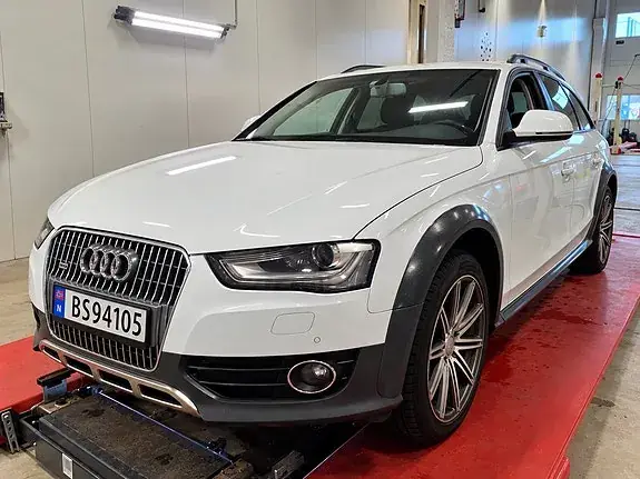 Audi A4 Allroad 2013 photo 2