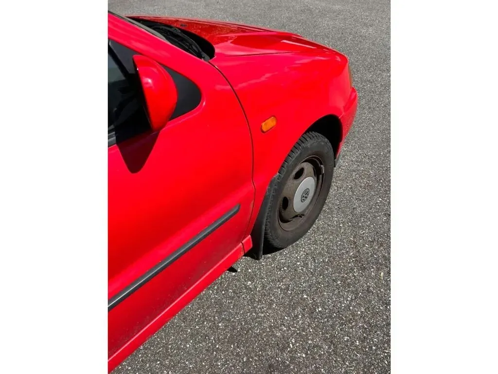 Volkswagen Polo 1999 photo 3