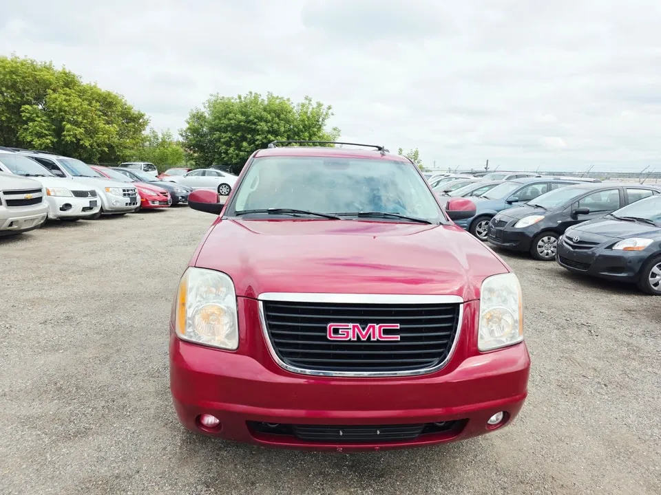 GMC Yukon 2007 photo 2