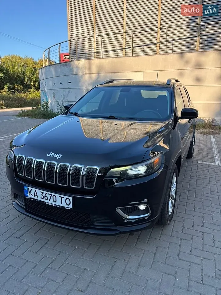 Jeep Cherokee 2018 photo 3