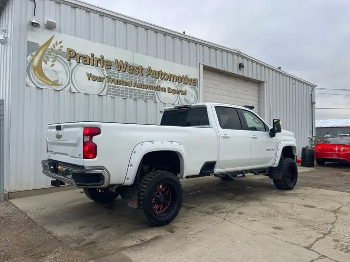 Chevrolet Silverado 3500Hd 2022 photo 5
