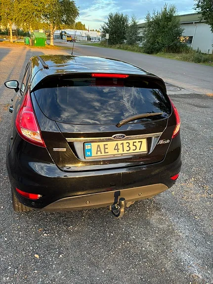 Ford Fiesta 2013 photo 2