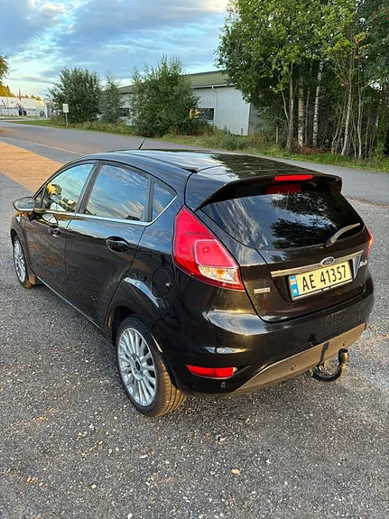 Ford Fiesta 2013 photo 3