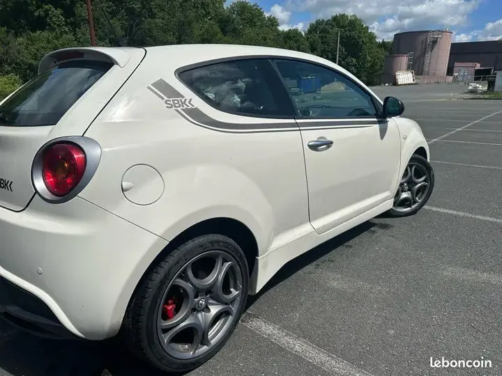 Alfa Romeo Mito 2013 photo 2